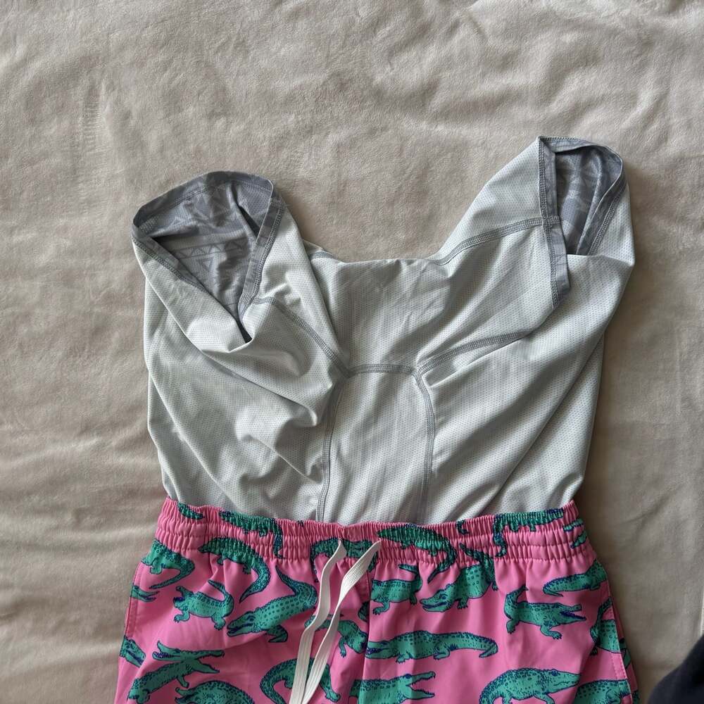 Chubbies Pink Alligator Print 7" Inseam Swim Trunks with Compression Liner Sz L - Picture 6 of 6